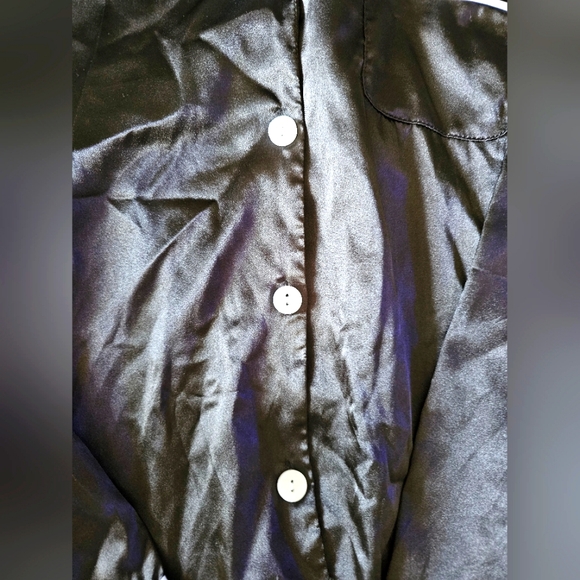 Women's Satin Pajamas Set Black, size medium - Picture 4 of 5